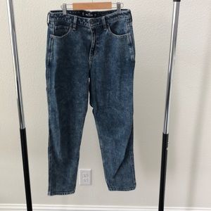 Hollister Ultra High Rise Mom Jean